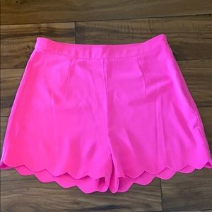 Scallop hem Pink Shorts